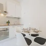 Luce By Rent