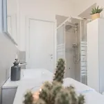 Luce By Rent * Como