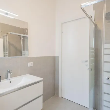 Luce By Rent * Como