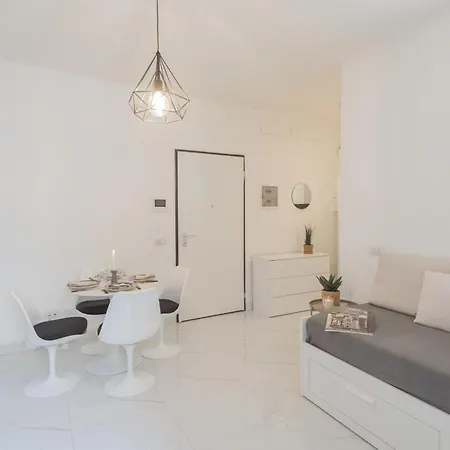 Luce By Rent Apartment *