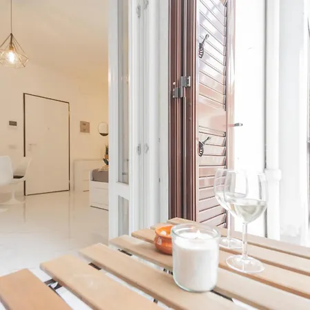 Luce By Rent Apartment Como